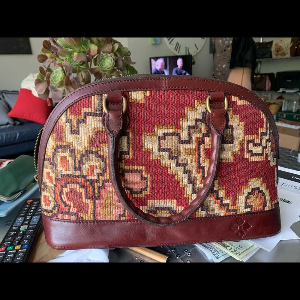Patricia Nash too handle purse